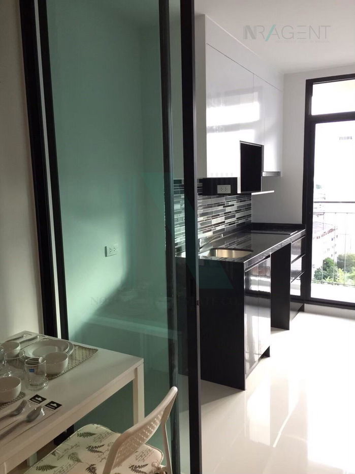 picture For Rent Condo BANGKOK HORIZON SATHORN - NARATHIWAS Building 1, Floor 11,1 bed room, Room size 35.00 sqm - 4/8
