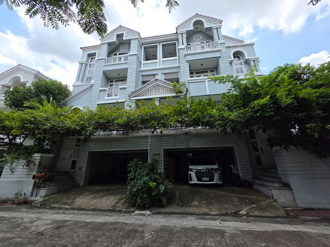 ขาย บ้านธาริณี-ประชาชื่น 2 หลังคู่ติดกัน 4 ชั้น พื้นที่ใช้สอยเพียบ ร่มรื่น เงียบสงบ_BL165