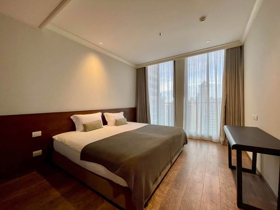 picture Penthouse for Rent : Noble Ploenchit  (BTS Ploenchit via skywalk) (Rt-01) - 8/20