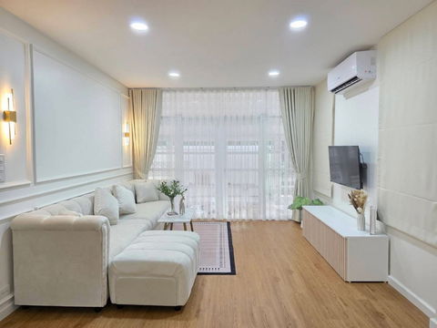 ให้ เช่า บ้านเดี่ยว M1299 บ้านเดี่ยว ชั้นเดียว ตกแต่งหรู   240 ตรม 60 ตรว