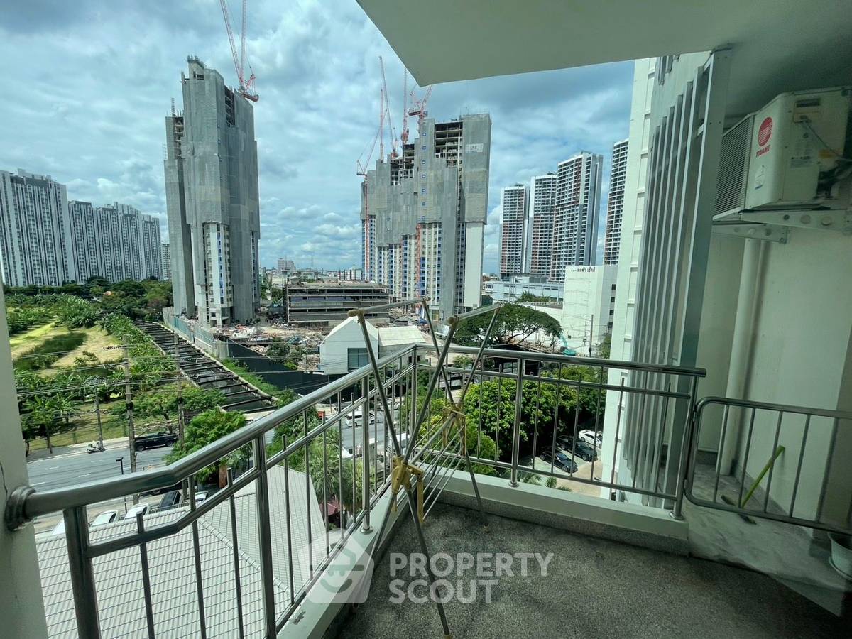 picture 2-BR Condo at Supalai Wellington near MRT Thailand Cultural Centre (ID 2298080) - 8/31