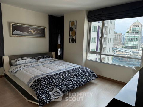 2-BR Condo at Sukhumvit Plus near BTS Phra Khanong (ID 2298114)