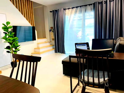 Townhouses for sale Rayong : Townhouse at Parco Land with full facilities, Map Ta Phut, Rayong.Fully furnished, and ready to move in