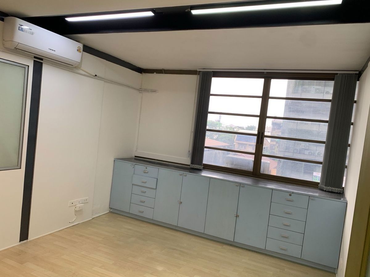 picture WS3112 🏢 Office for rent, prime location on Ratchada Road 🏢 (average only 300 baht/sq m.) only 24,000 baht/month - 7/9