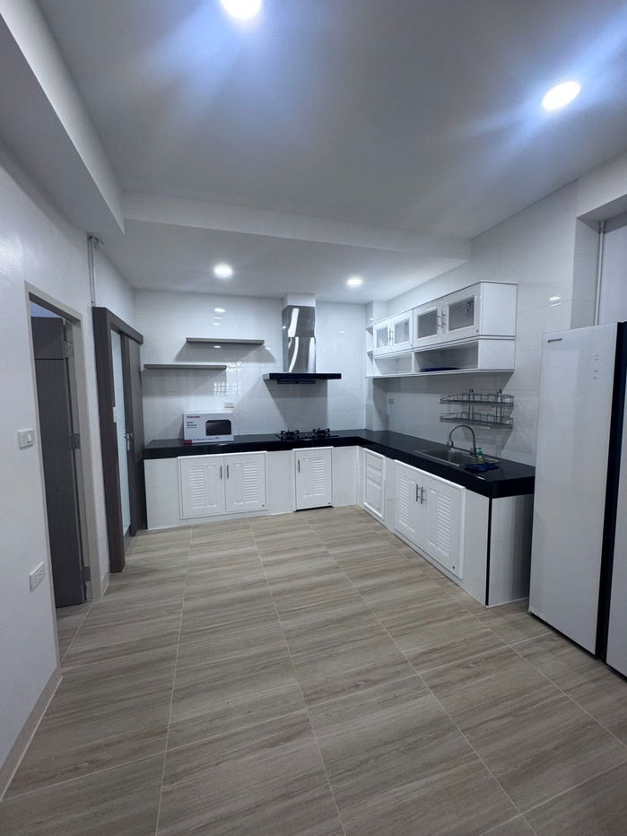 picture [For Rent] Townhome | Ratchada 18, Huai Kwang | 5 bedroom  - 6/25