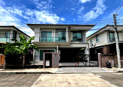 เช่าบ้านเดี่ยว พัฒนาการ 32 : ขาย ให้เช่า บ้านหรู SIRANINN พัฒนาการ 32 Fully furnished 5 ห้องนอน