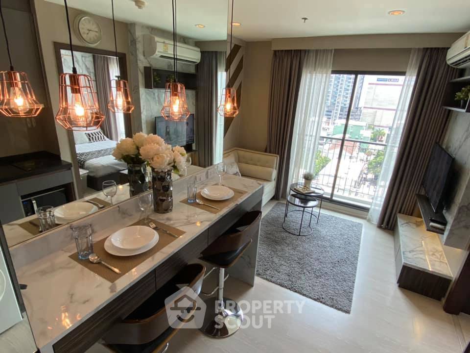 picture 1-BR Condo at Rhythm Asoke near MRT Phra Ram 9 (ID 824979) - 3/4
