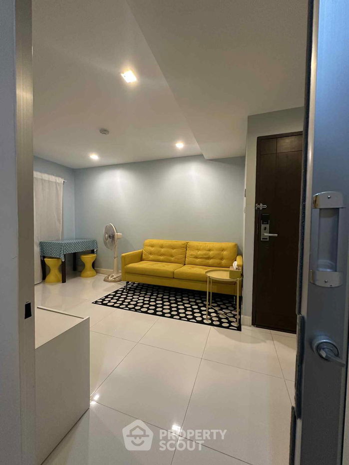 picture 2-BR Condo at The Green III near BTS Punnawithi (ID 2297904) - 5/20