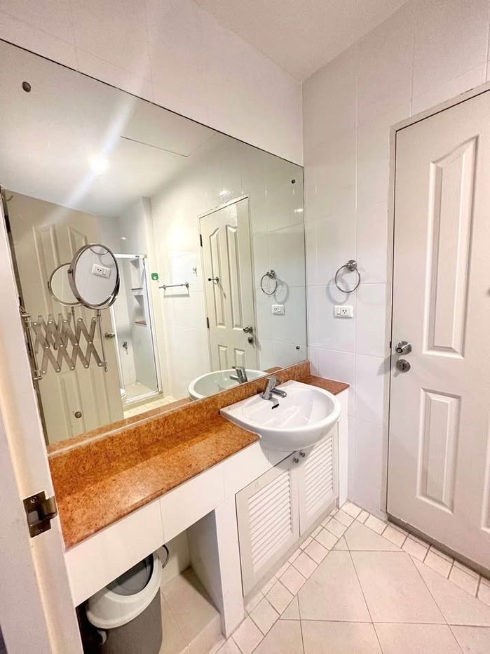 รูป 🏡✨ ให้เช่าบ้านใน หมู่บ้านนันทวัน สวนหลวง ร.9 4 ห้องนอน เฟอร์นิเจอร์ครบ 296 ตร.ม. 💰 65,000 บาท/เดือน - รูปที่ 21/22
