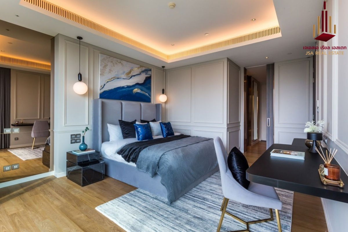picture ✨ For Sale: Sindhorn Tonson Condo ✨  💰 Only 21,900,000 THB - 3/5