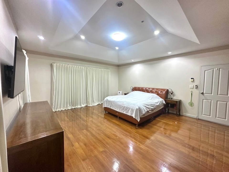 รูป 🏡✨ ให้เช่าบ้านใน หมู่บ้านนันทวัน สวนหลวง ร.9 4 ห้องนอน เฟอร์นิเจอร์ครบ 296 ตร.ม. 💰 65,000 บาท/เดือน - รูปที่ 10/22