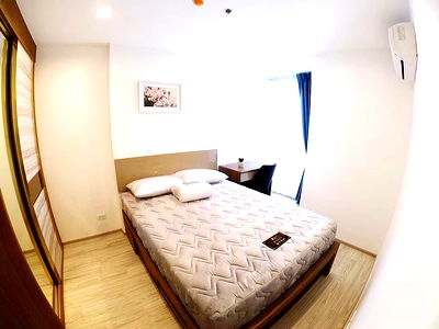 Condos for rent Samsen Wittayalai School : Ideo Mobi Bangsue Grand Interchange