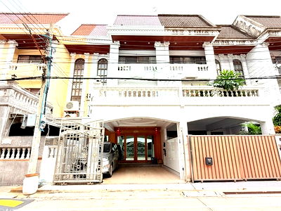 ทาวน์โฮม ล้ง 1919 : ขายทาวน์โฮม ภัทราวิลล่า 2 พระราม 3-สาทร 48 ตรว. 450 ตรม.พร้อมอยู่ ใกล้เอเซียทีค