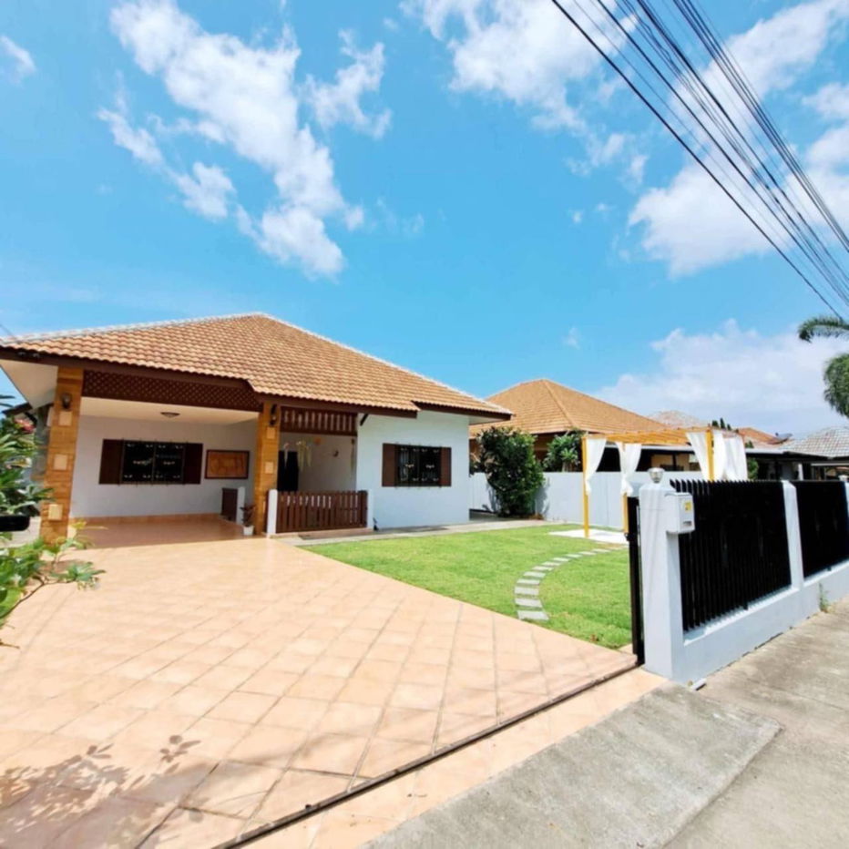 picture House for Rent – Pattaya | Rent: 32,000 THB/month Location : Soi Nern Plub Wan,3 Bedrooms, 2 Bathrooms + Maid’s room - 1/15