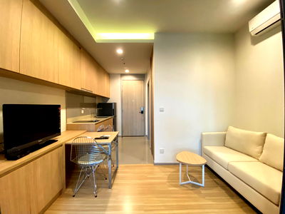 Condos for rent : Pet Friendly !! 18k M Jatujak Condo near BTS Mo Chit & MRT Chatuchak