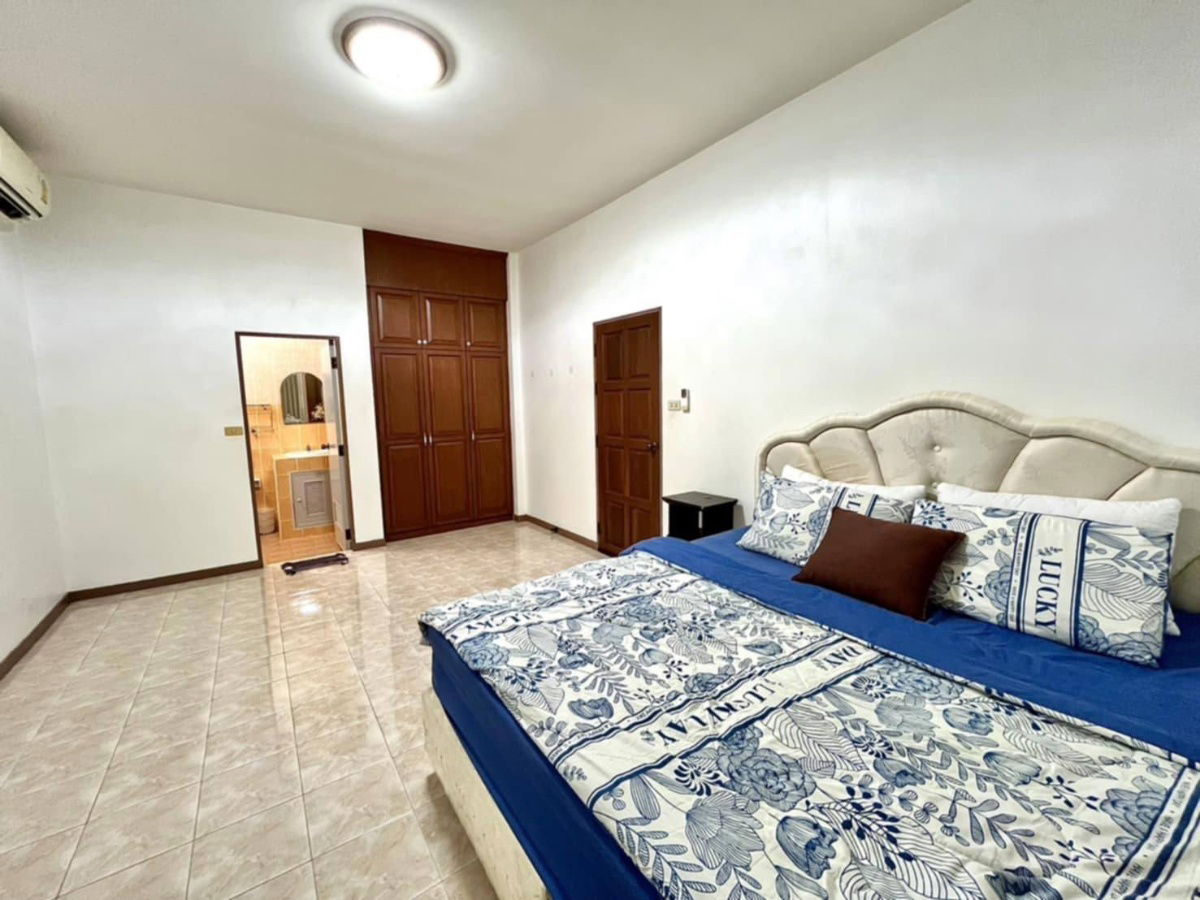 picture House for Rent – Pattaya | Rent: 32,000 THB/month Location : Soi Nern Plub Wan,3 Bedrooms, 2 Bathrooms + Maid’s room - 9/15