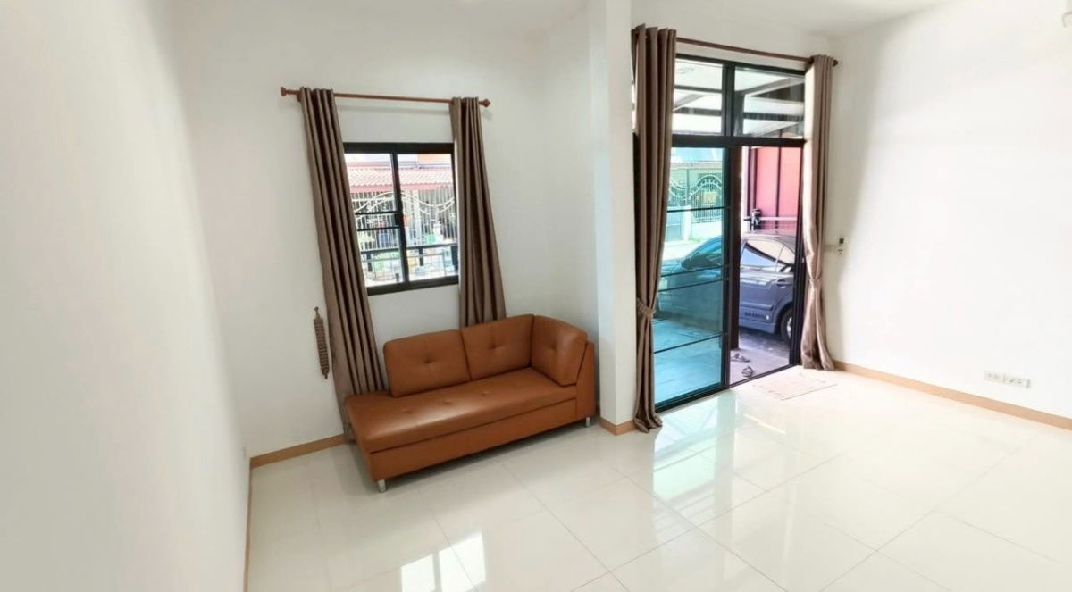 รูป 🏡 ให้เช่าทาวน์โฮม 3 ชั้น  3 ห้องนอน / 3 ห้องน้ำ  รีโนเวทใหม่ พื้นที่ใช้สอยเยอะ ใจกลางเมืองทองธานี - รูปที่ 7/19