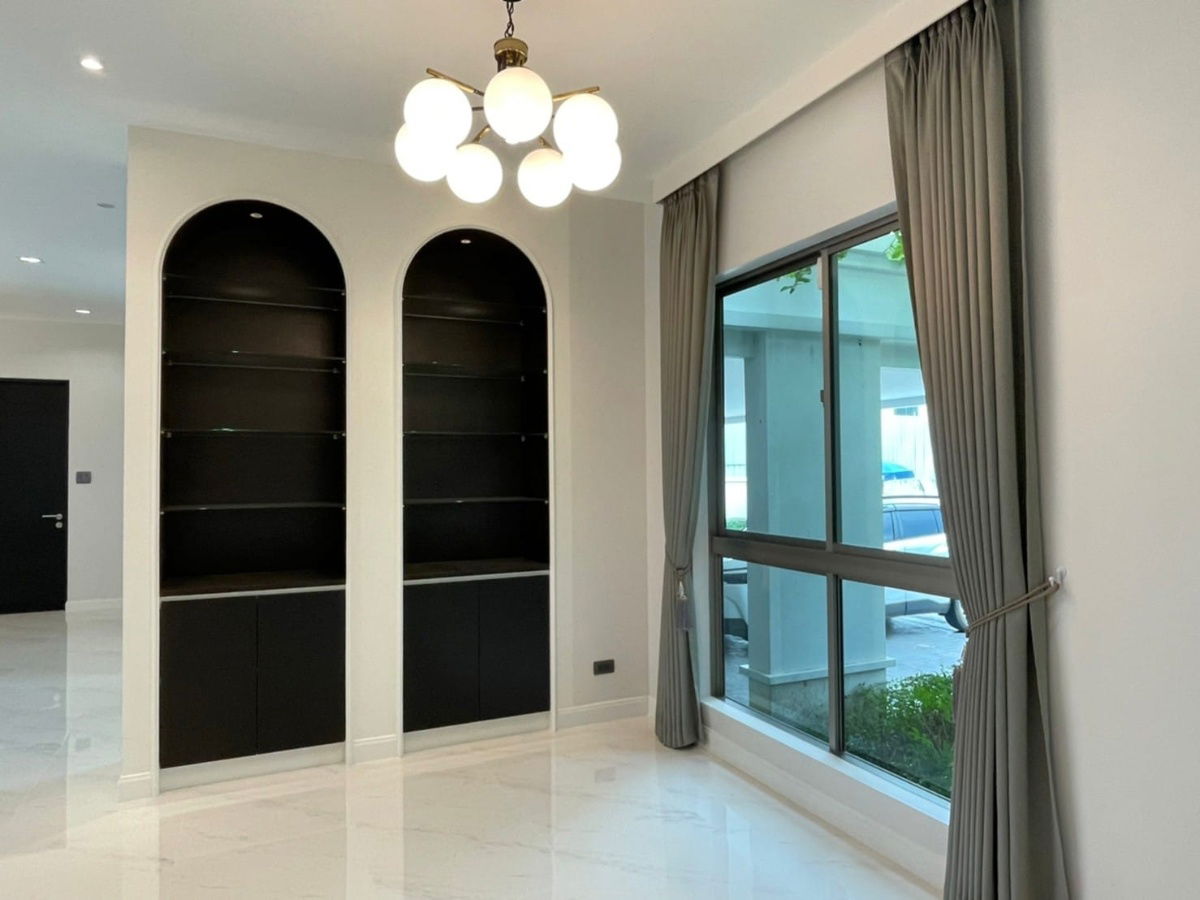 picture ⭐#MT2306_249⭐🔥Vacant and ready to move in🔥 3️⃣5️⃣0️⃣ K Sell / Rent luxury house 𝐏𝐞𝐫𝐟𝐞𝐜𝐭 𝐏𝐥𝐚𝐜𝐞 Sukhumvit 𝟕𝟕 - 4/20