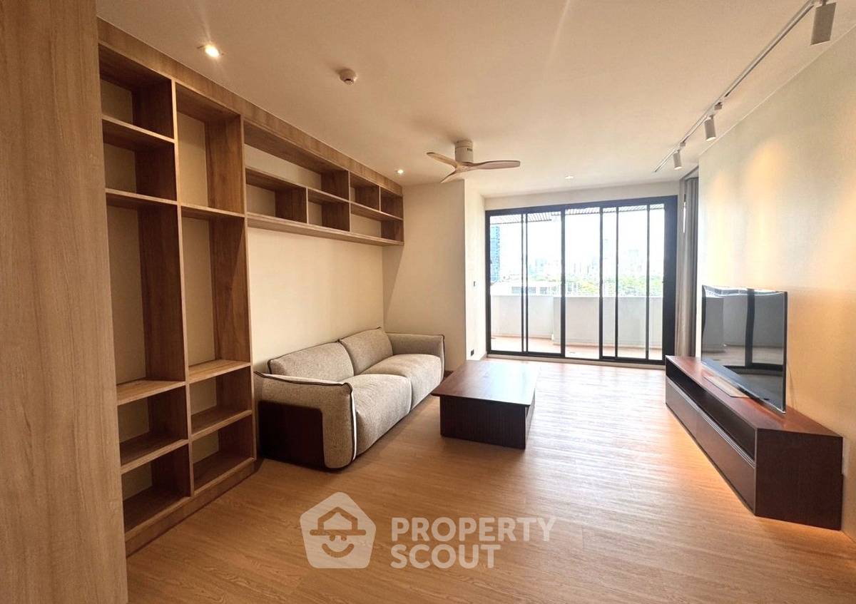 picture 1-BR Condo at Lake Avenue Sukhumvit 16 near BTS Asok (ID 2297385) - 3/6