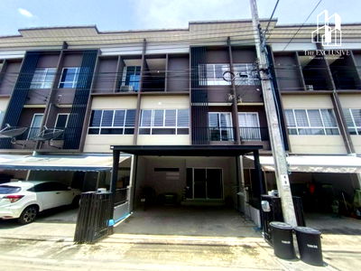 ทาวน์โฮม ถนนสะพานนทบุรี-บางบัวทอง : ขายทาวน์โฮม 3 ชั้น โครงการสัมมากร อเวนิว ชัยพฤกษ์-วงแหวน