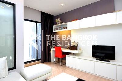 Condos for rent Siam University :  Urbano Absolute Sathon-Taksin 💖 Stylish Unit with Value Price 💸 Near BTS Krung Thonburi 