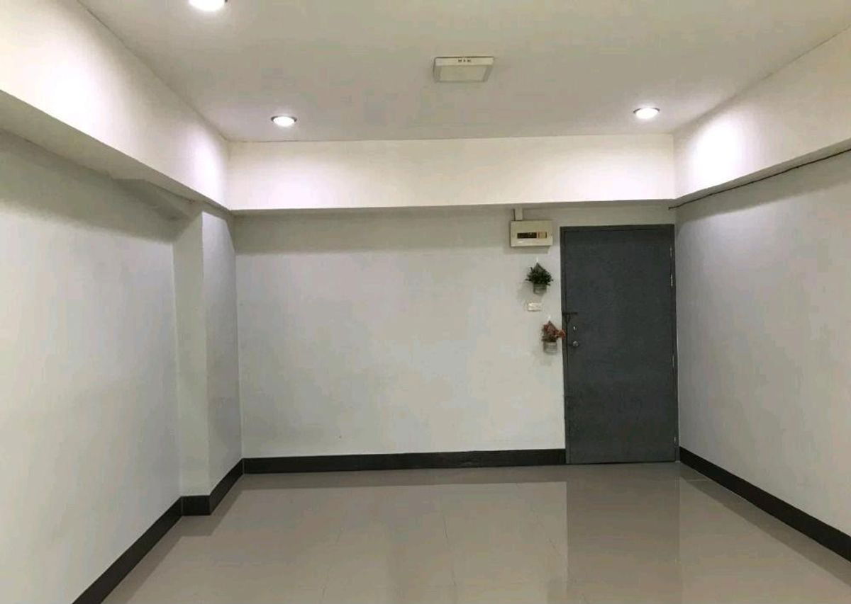รูป ให้เช่าคอนโดเมอร์ลิน ทาวเวอร์ (Merlin Tower) ห้องใหญ่ ย่านสาทร LINE : @realtor - รูปที่ 3/6