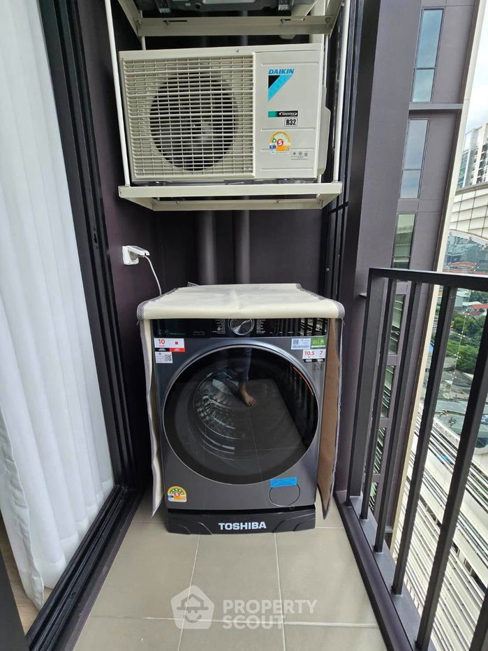 picture 1-BR Condo at Nue District R9 near MRT Phra Ram 9 (ID 2298116) - 5/12