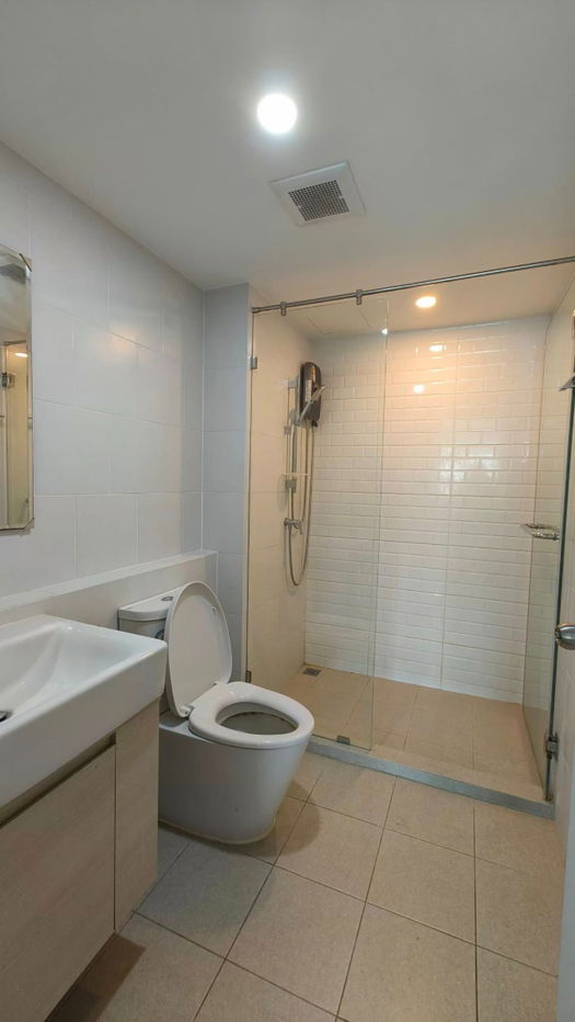 รูป Chewathai Hallmark Ladprao - Chokchai 4 ห้องสวย ราคาดี สอบถามเพิ่มเติมได้ที่ Line @condorental - รูปที่ 8/9