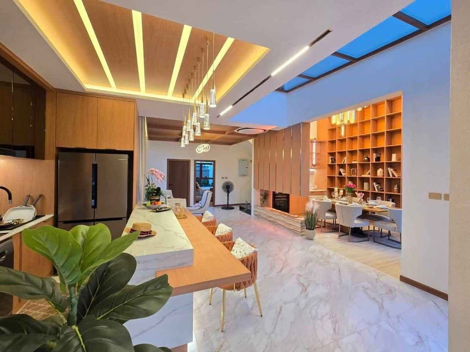 รูป Luxury Pool Villa – Mabprachan Reservoir Areaทำเลศักยภาพใกล้อ่างเก็บน้ำมาบประชัน,5 ห้องนอน6ห้องน้ำ - รูปที่ 8/13