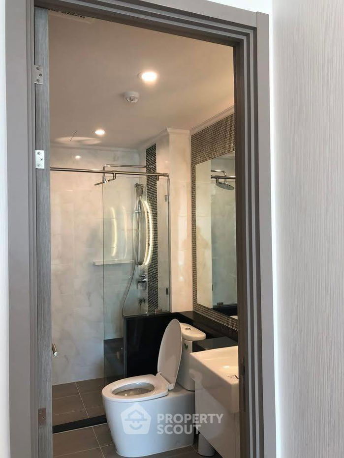 picture 1-BR Condo at Supalai Oriental Sukhumvit 39 near MRT Phetchaburi (ID 2285386) - 4/6