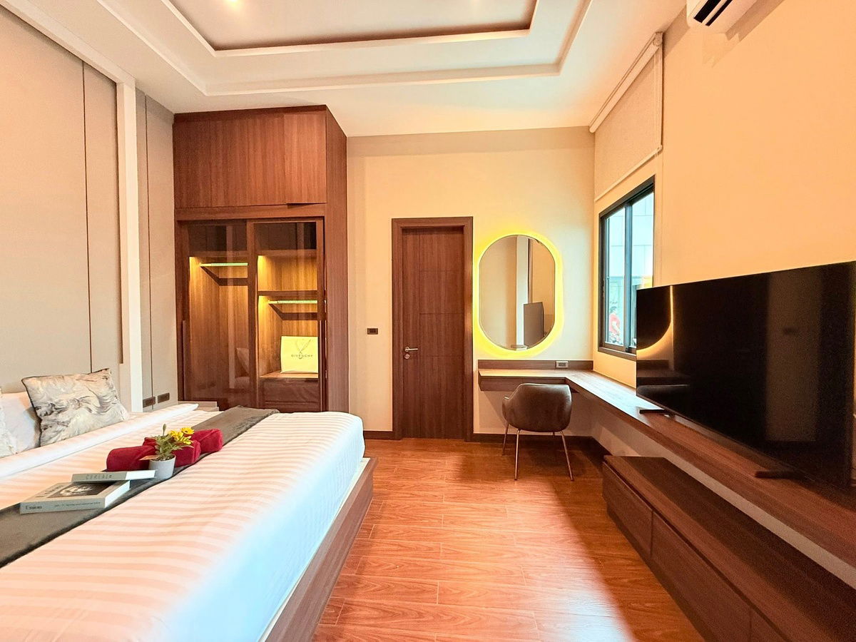 picture Luxury Pool Villa for Rent – Thungklom–Tanman 18  Rental Price: THB 180,000 / month5 bedrooms, 4 bathrooms - 11/14