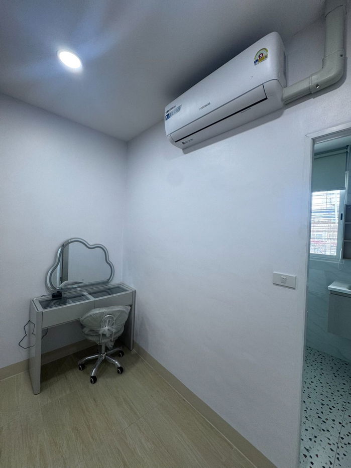picture [For Rent] Townhome | Ratchada 18, Huai Kwang | 5 bedroom  - 15/25