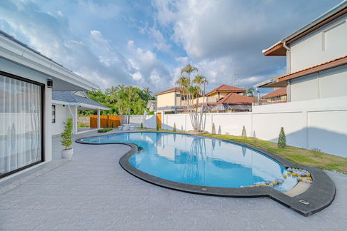 Luxury Pool Villa for Sale – 3 Bedrooms with Private Swimming Pool  Property Details: • Land size: 149 sq.wah • 3 Bedrooms | 4 Bathrooms