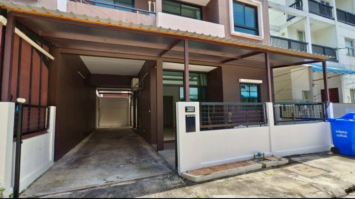 รูป 🏡 ให้เช่าทาวน์โฮม 3 ชั้น  3 ห้องนอน / 3 ห้องน้ำ  รีโนเวทใหม่ พื้นที่ใช้สอยเยอะ ใจกลางเมืองทองธานี - รูปที่ 2/19