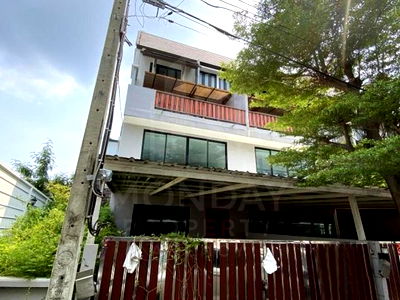 Townhouses for sale MRT Si Nut : 📌 Urgently for sale : AREEYA MANDARINA SUKHUMVIT 77 MD-84630