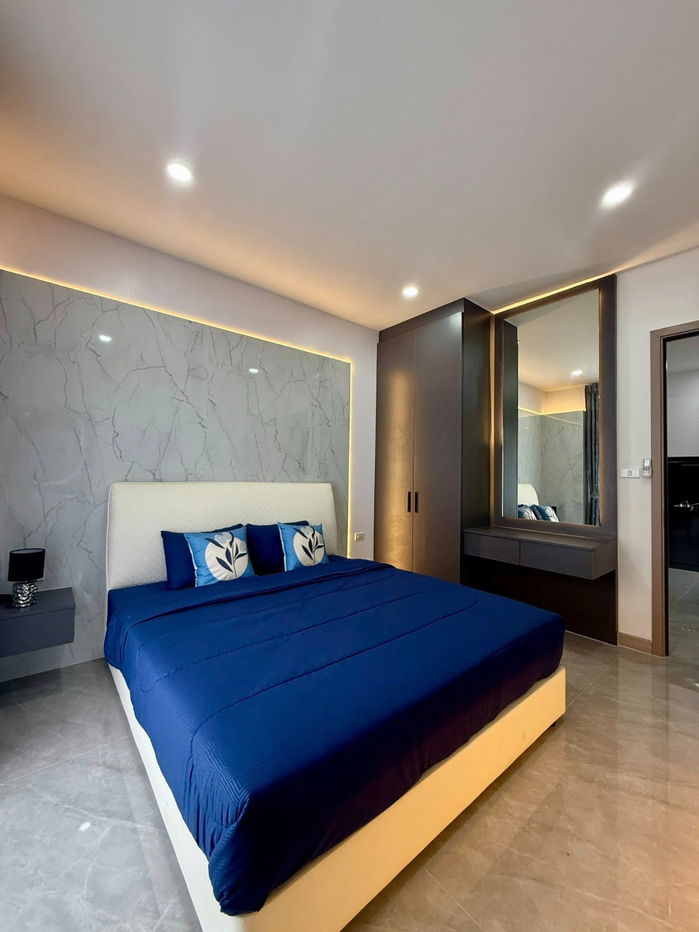 picture Pool Villa for Rent Village| Rental Price: 120,000 THB/month Corner unit 4 Bedrooms 5 Bathrooms - 10/14