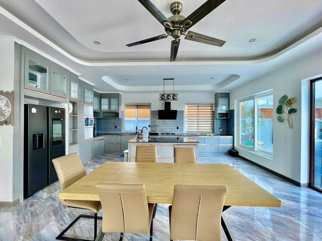 picture Pool villa 2 storey Chaknok lake 15.0 million 70,000/month - 3/14