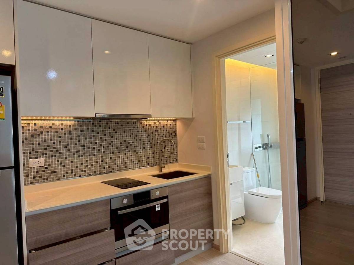 รูป คอนโด 1-ห้องนอน ที่ เดอะ รูม สุขุมวิท 21 ใกล้ MRT สุขุมวิท (ID 2297133) - รูปที่ 4/9