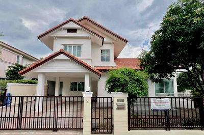 บ้านเดี่ยวให้เช่า : ให้เช่า บ้านเดี่ยวใน หมู่บ้าน สีวลี ราชพฤกษ์ 4 ห้องนอน โทร 082-532-3935