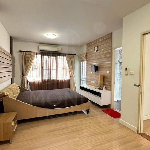 3-bed townhouse for sale, 195 sq wah, Townplus Kaset-Nawamindra