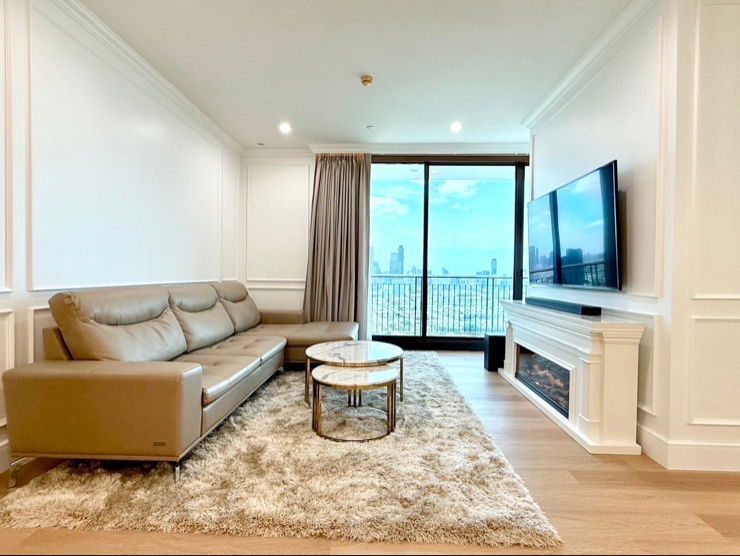 picture For Rent Aguston sukhumvit 22, 3 bed 4 bath size 151 sqm. ID Line: ss_sunny89 - 5/10