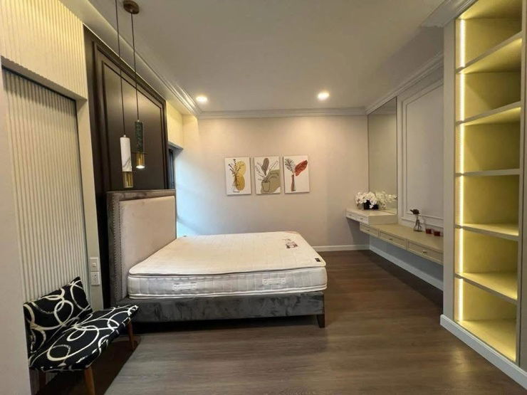 picture For rent✨ Nantawan New Krungthep Kreetha 🔥 Line ID : @034etfin 📲 5 bedrooms 7 bathrooms ✨ - 20/23