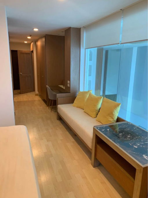 รูป The Rajdamri Condo duplex unit for rent 2 bedroom 2 baths, 27th Floor  - รูปที่ 13/34