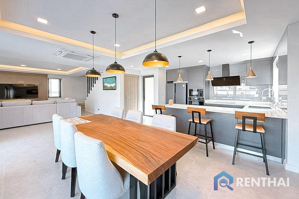 รูป บ้านพูลวิลล่า 3 ห้องนอน 4 ห้องน้ำ ใจกลางเมืองพัทยา - รูปที่ 9/19