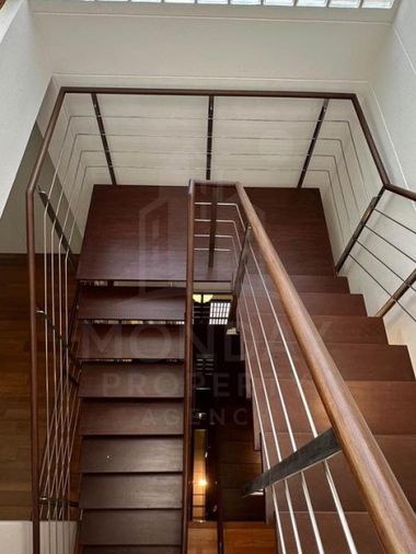 3-bed townhouse for sale, 390 sq wah, The Lofts Sathorn