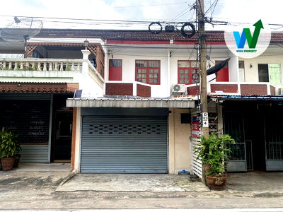 Townhouses for sale Central Plaza Bang Na : For Sale Townhouse Soi Punnawitthi 47 Sukhumvit 101