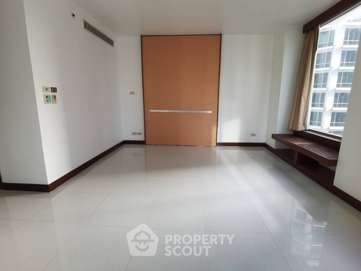 รูป คอนโด 3-ห้องนอน ที่ ออลซีซั่น แมนชั่น คอนโดมิเนียม ใกล้ BTS เพลินจิต (ID 1938355) - รูปที่ 8/17