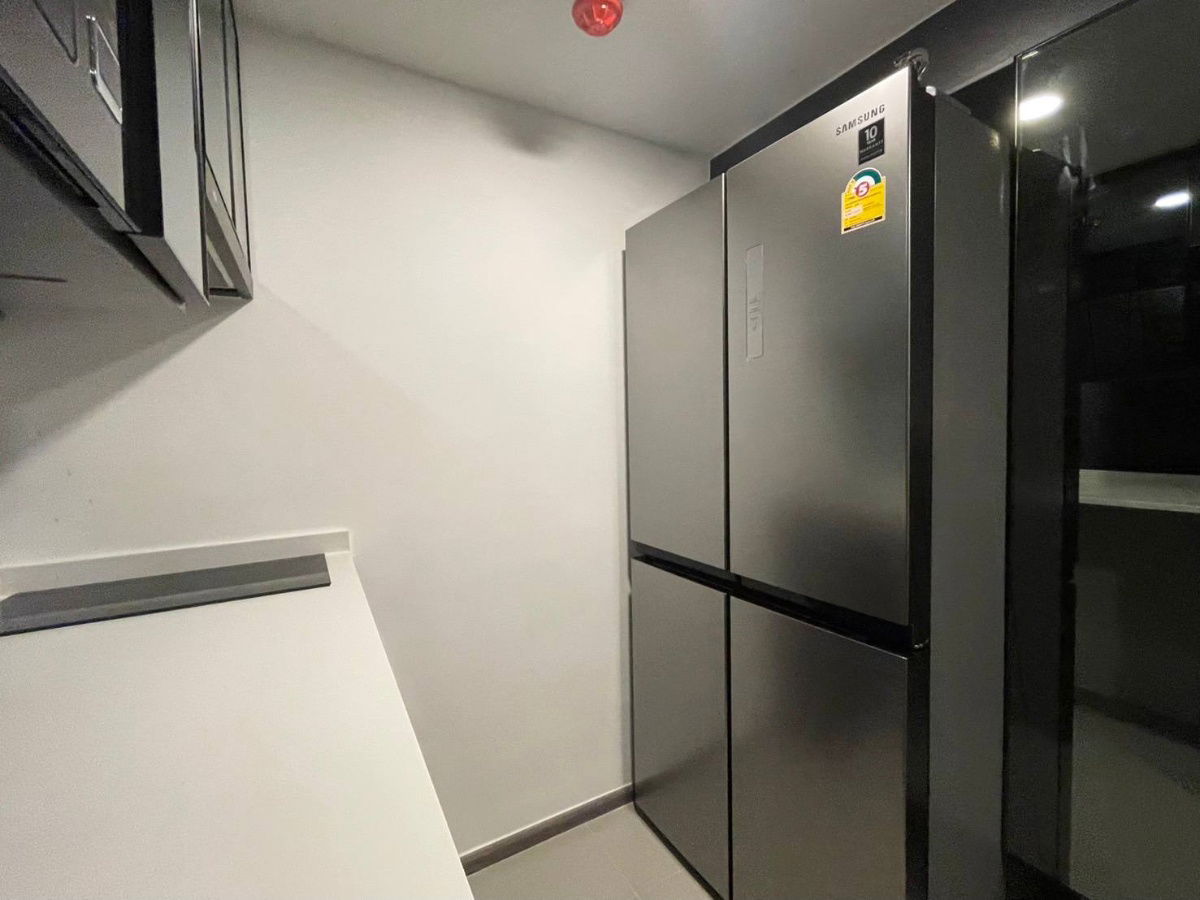 picture Park Origin Chula Samyan【𝐒𝐄𝐋𝐋 & 𝐑𝐄𝐍𝐓】🔥 Design with a mezzanine bedroom that opens up to a full-frame view. 🔥  Contact Line ID: @hacondo - 9/10