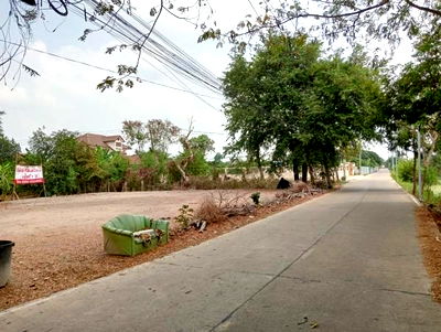 ที่ดินให้เช่า : ให้เช่าที่ดิน อ.บางบัวทอง จ.นนทบุรี 