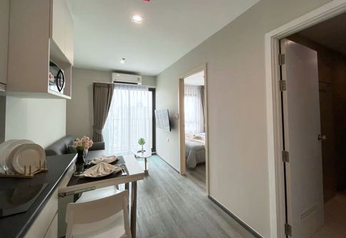 TA7935📲LineID @556ryccg🚄30 sqm 1 Bedroom Floor33 Fully furnished Rich Park@Triple Station near MRT Huamark & ARL Huamark